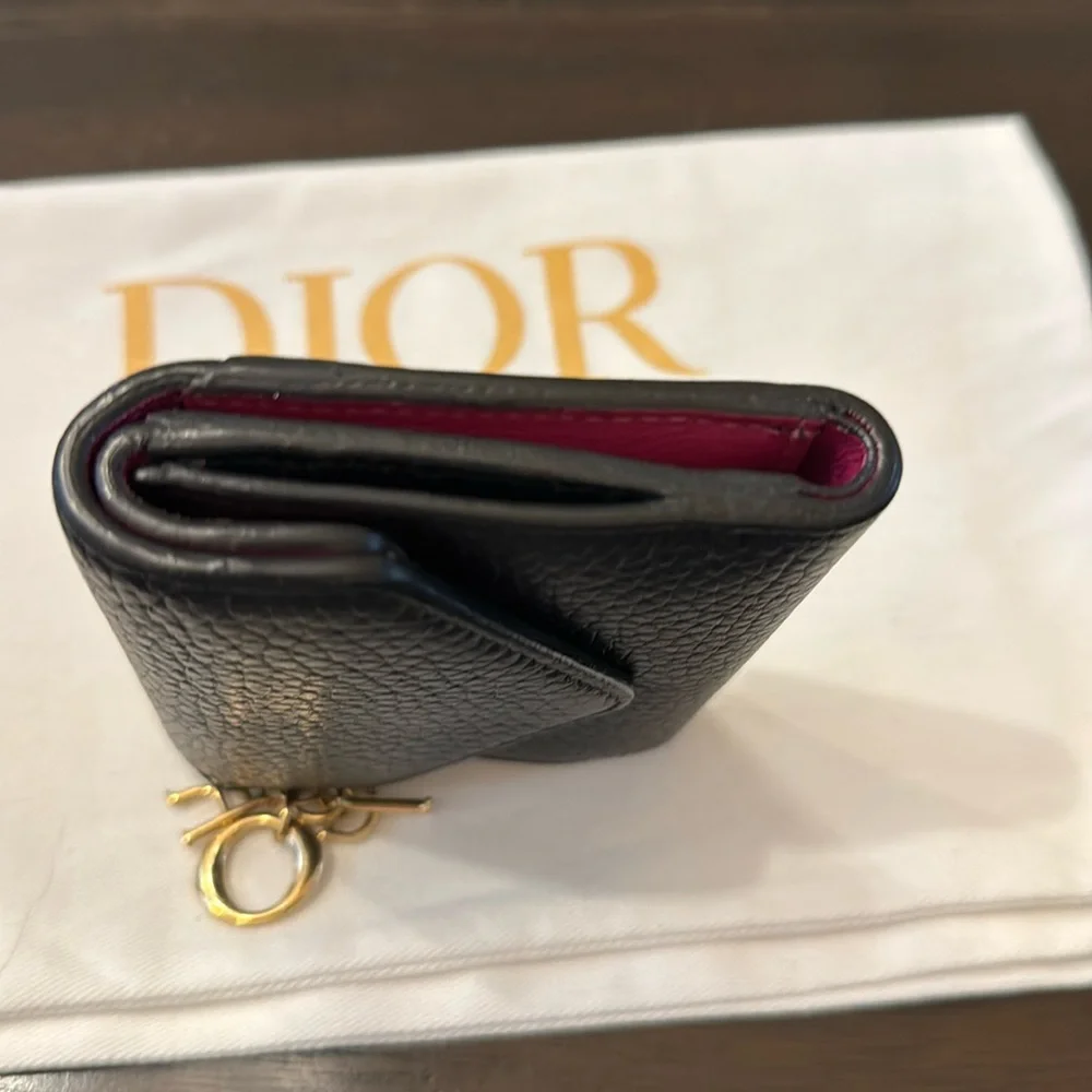 🔥 SALE 🔥 Dior Diorissimo Logo Charm Leather Trifold Wallet Black
